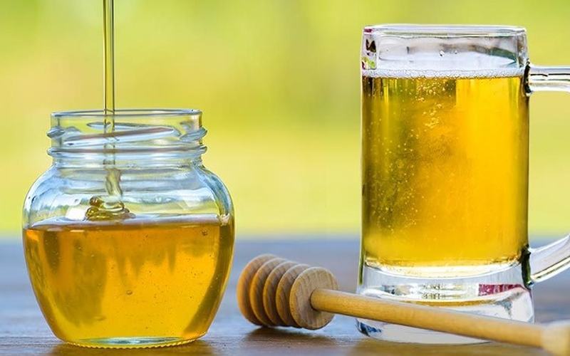 Ủ đầu bằng bia và mật ong