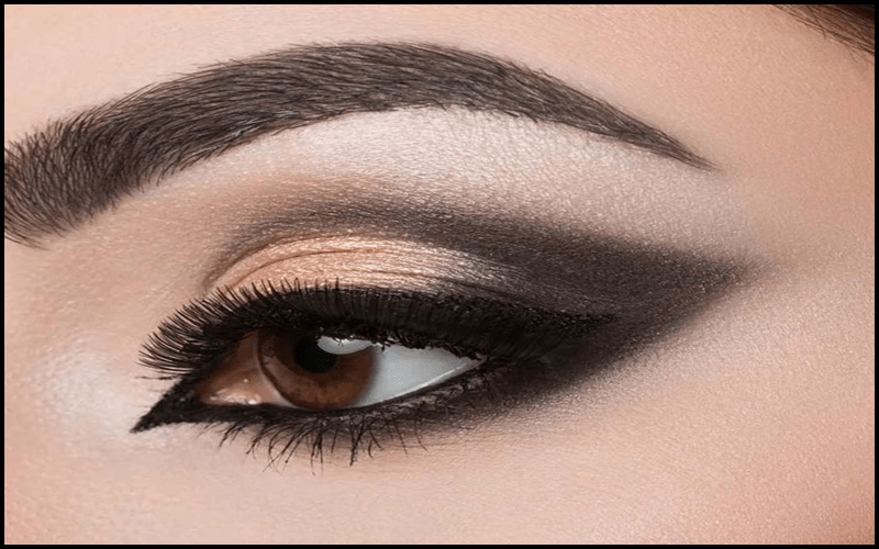 Hướng dẫn cách trang điểm mắt khói