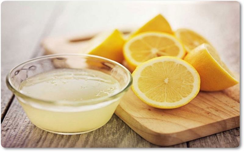 Trị mụn đầu đen tại nhà bằng nước cốt chanh