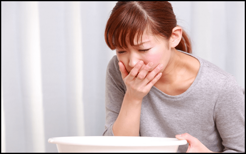 Buồn nôn được xem là dấu hiệu sắp sinh trước 2 ngày 