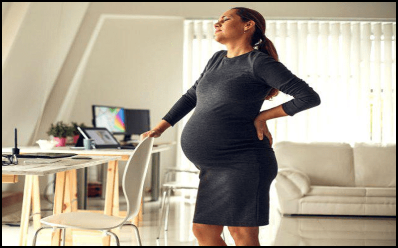 Những điều kiêng kỵ trong 3 tháng đầu mang thai bao gồm không được đứng quá lâu