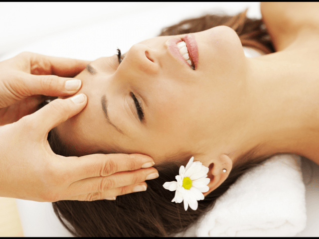 Cách massage mặt
