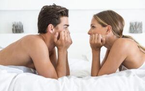 Cách nhận biết đàn ông quan hệ nhiều lần bằng ánh mắt